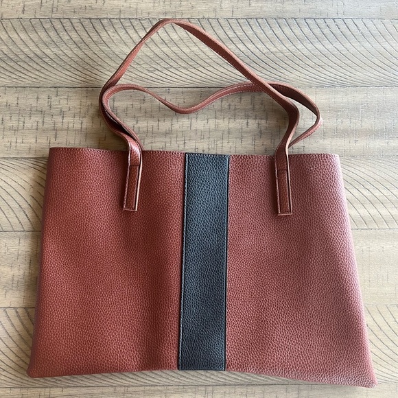 NEW Vince Camuto Red Desert Tote - Picture 1 of 6